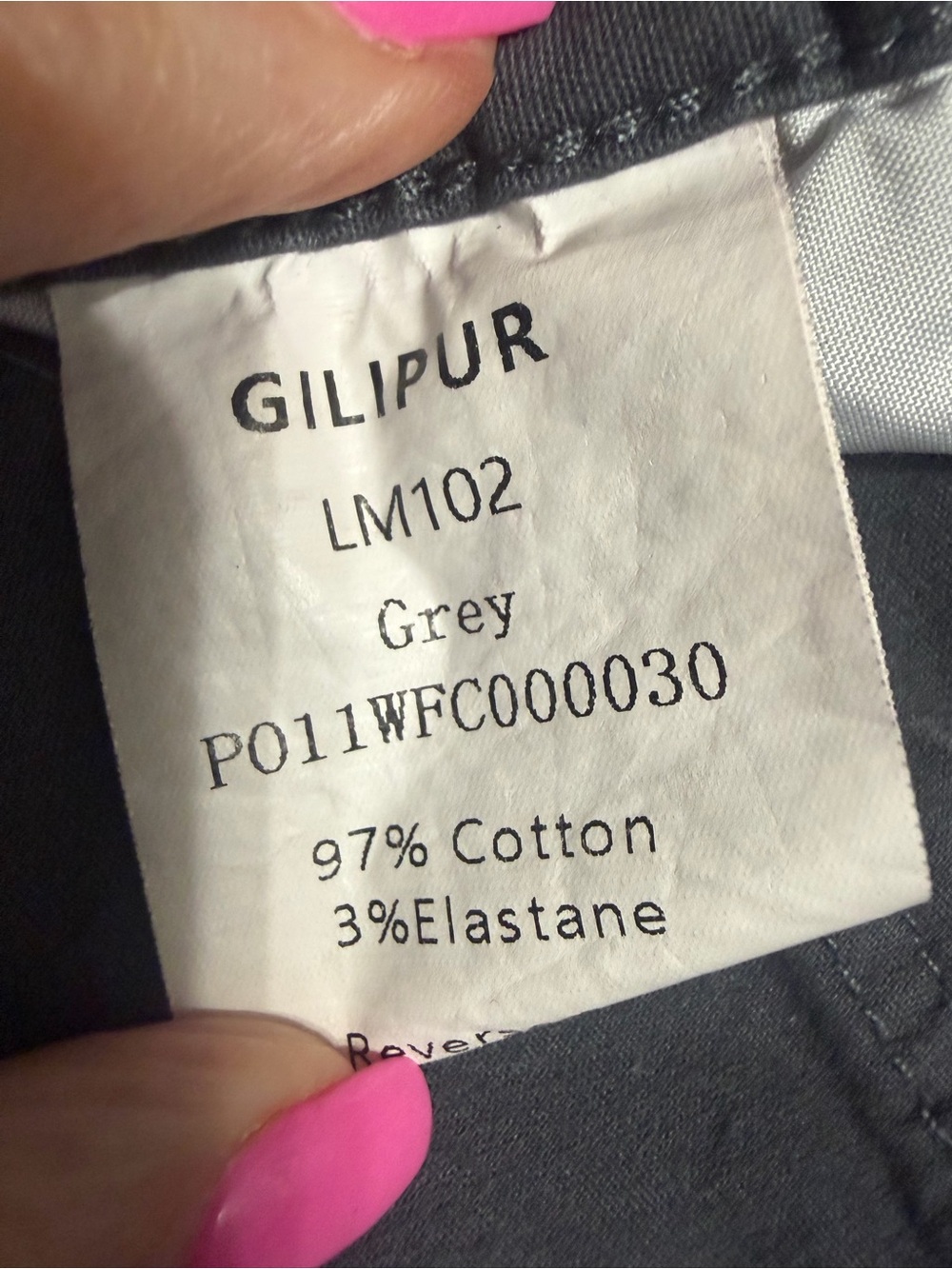 Women’s Cargo Pants - Charcoal Gray size large but fits like a medium - Picture 4 of 4